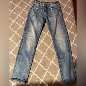American Eagle 28 x 32 skinny jeans